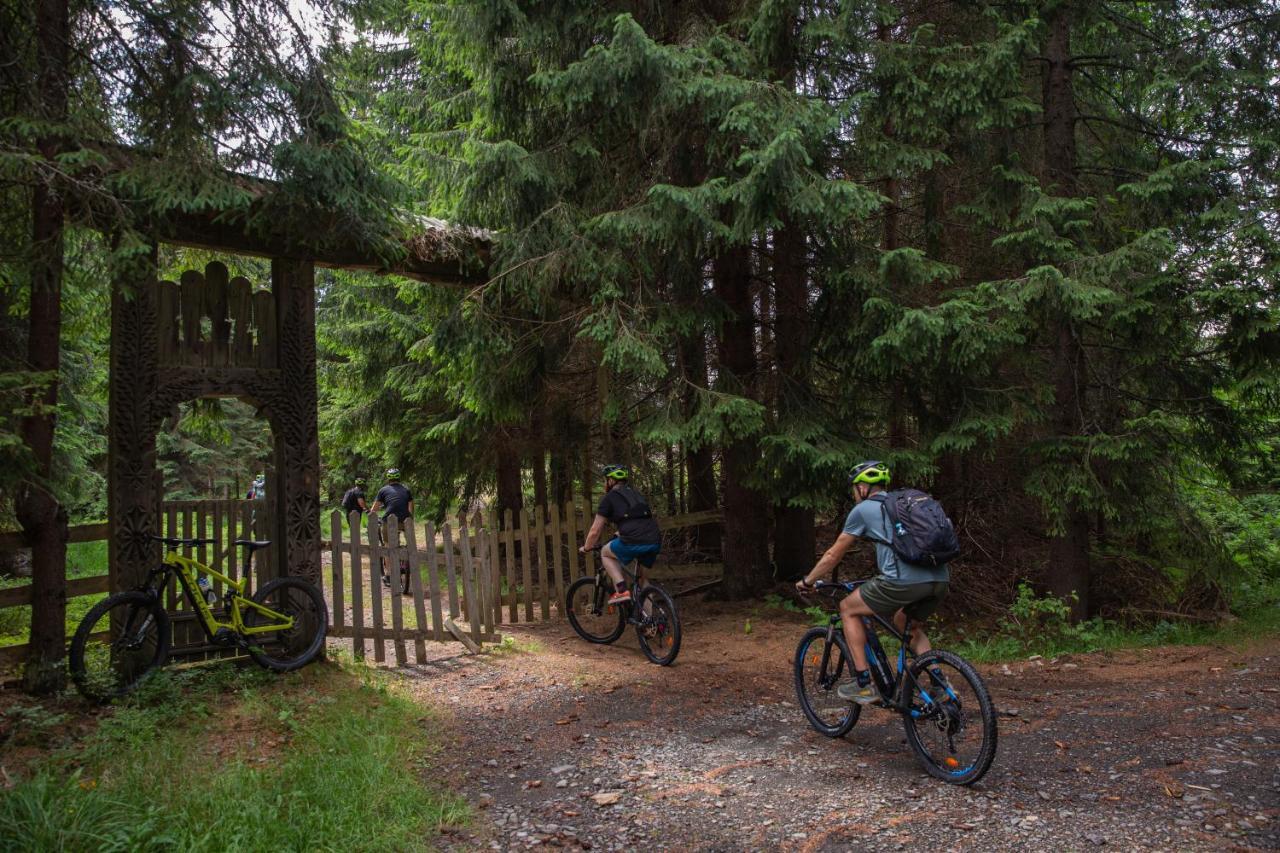 Adventure Lake Resort - Simared Baia Mare Extérieur photo