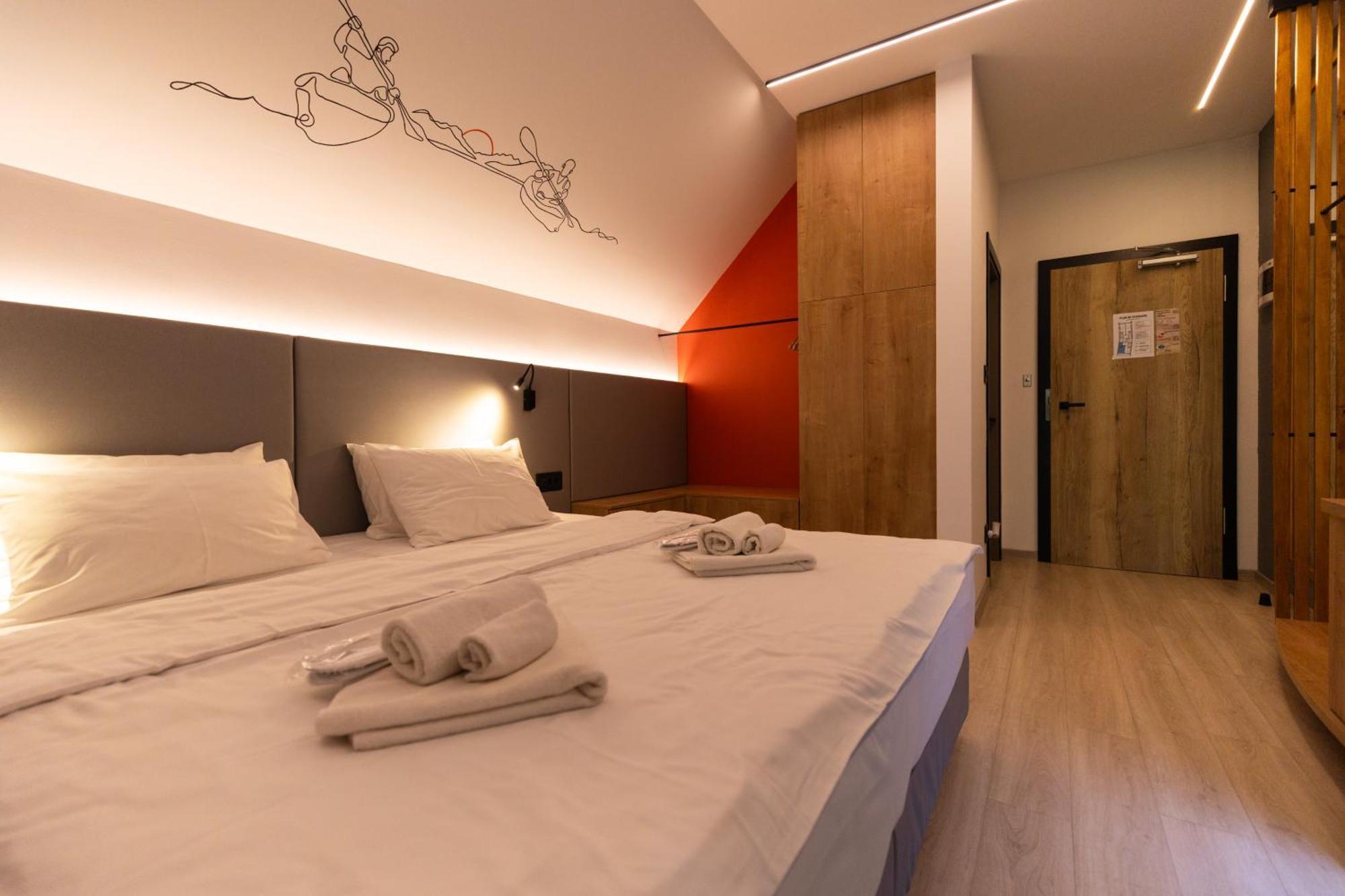 Adventure Lake Resort - Simared Baia Mare Extérieur photo